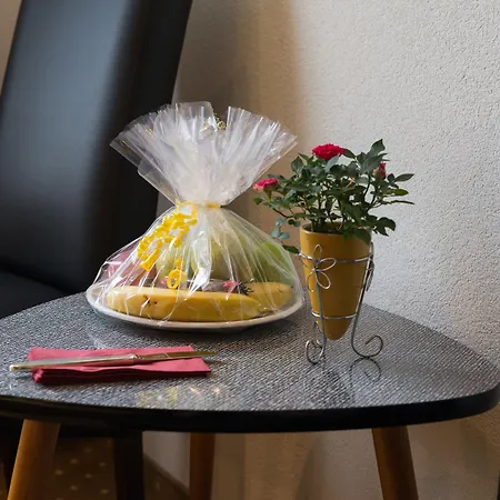 宾馆 Bel-air Eden 2*