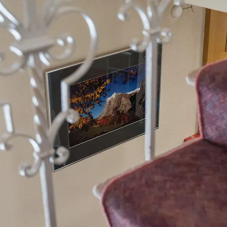 Bel-air Eden 宾馆 2*