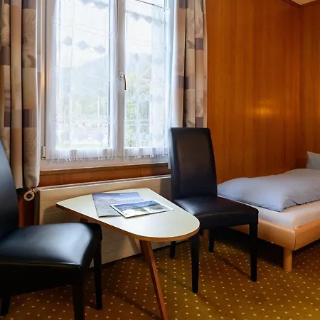 Bel-air Eden 格林德瓦