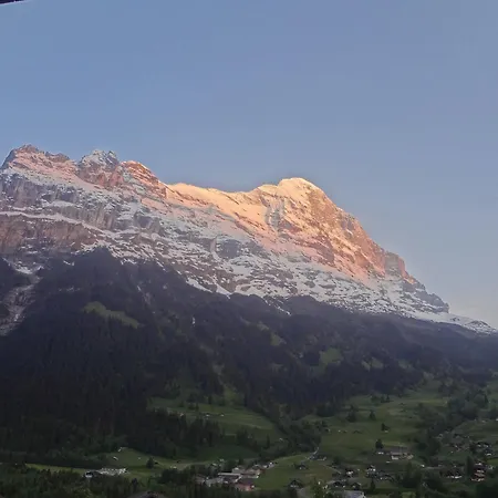 Bel-air Eden Zajazd 2*